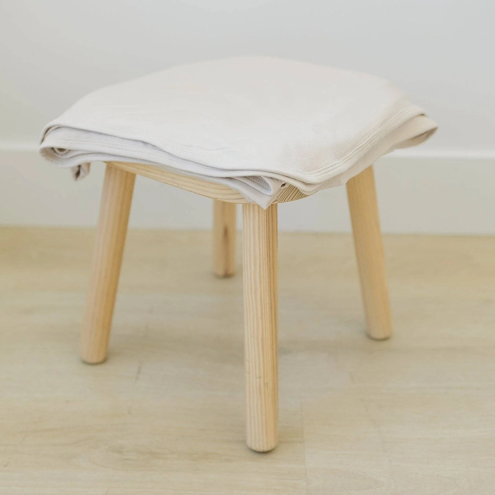 Natural Bamboo Swaddle Blanket - Image 10