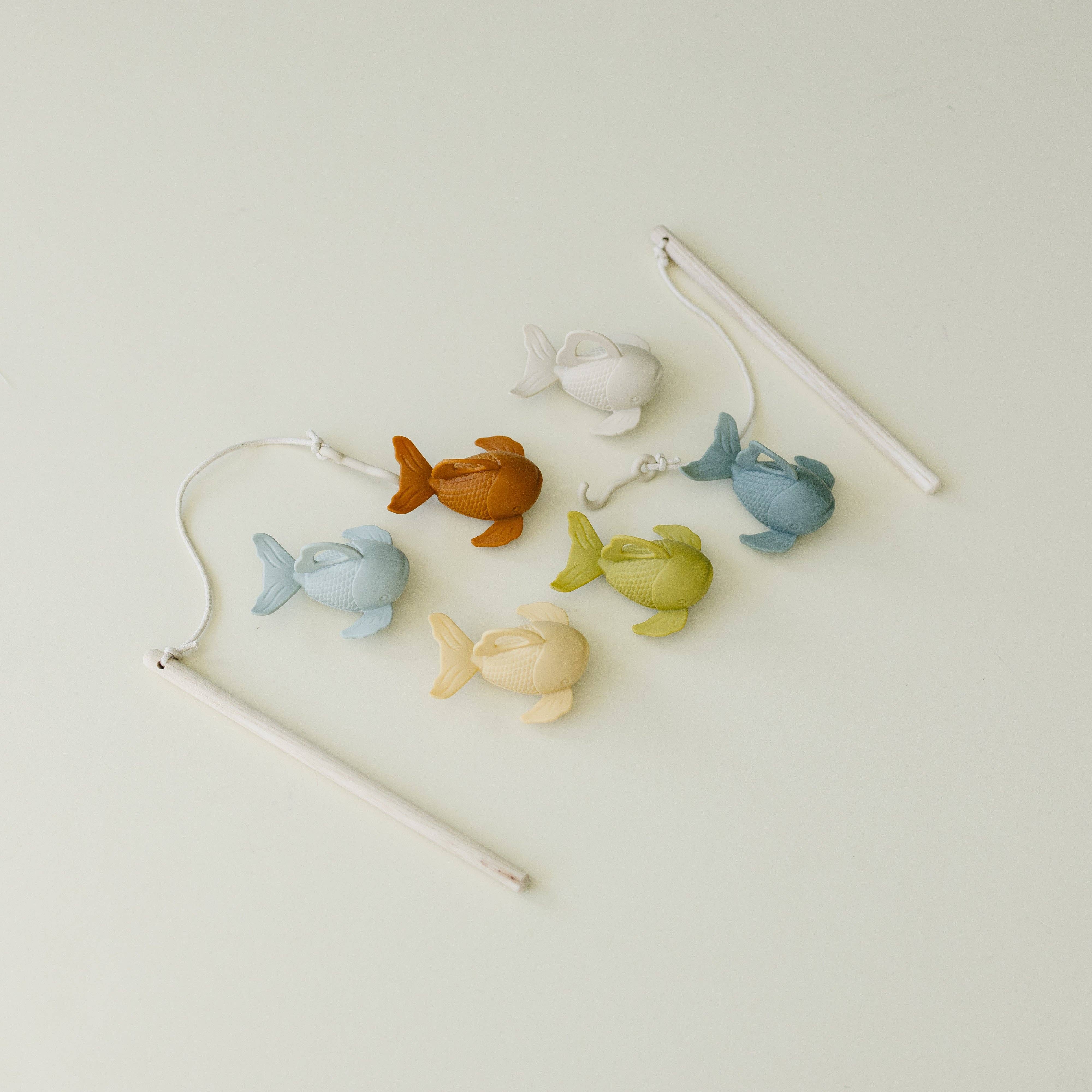 Silicone and Wood Fishing Play Set - Image 3