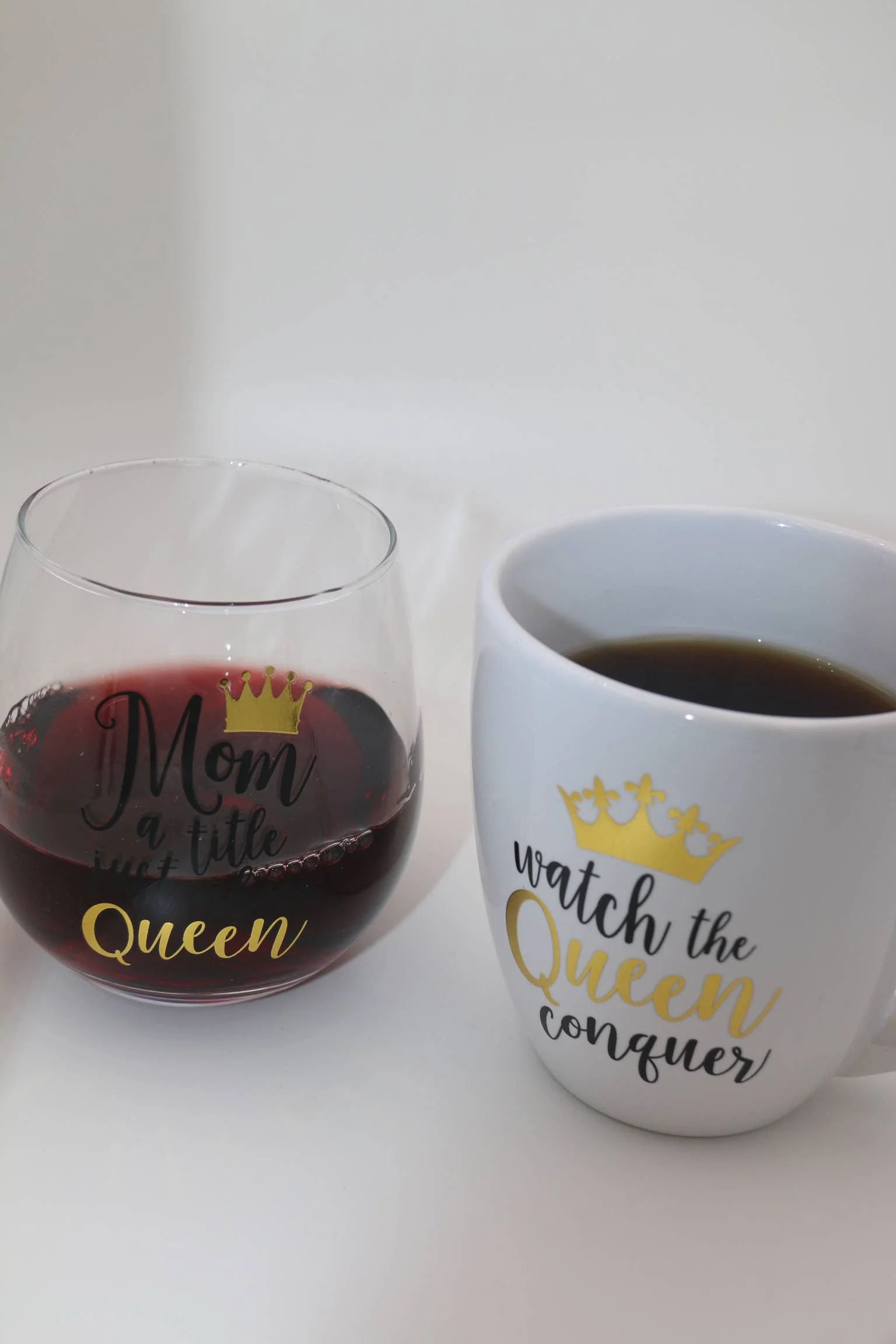 Mug & Wine Glass Set Mom/Queen - Image 2