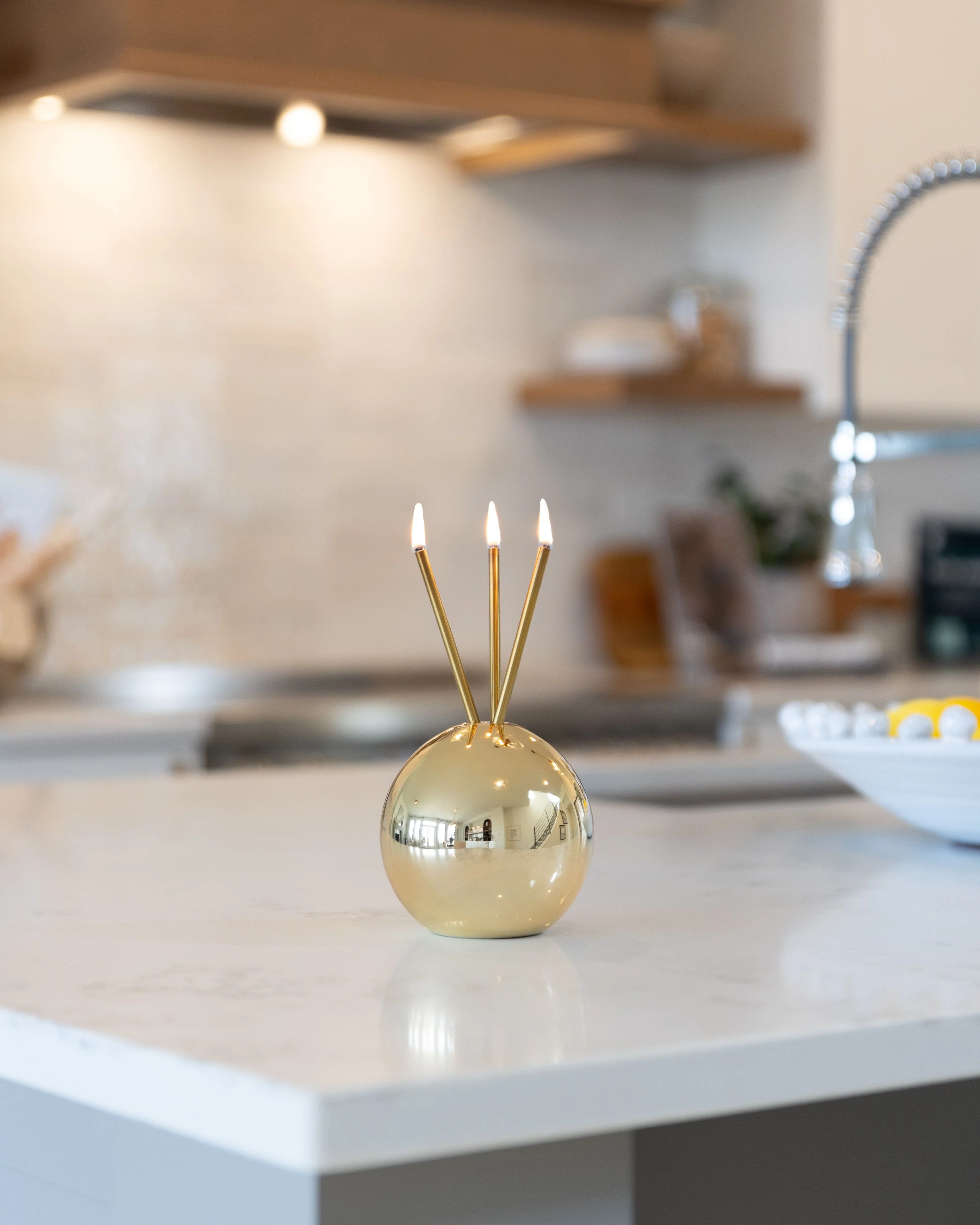 Neva Gold Metallic Vase for Everlasting Candles - Image 7