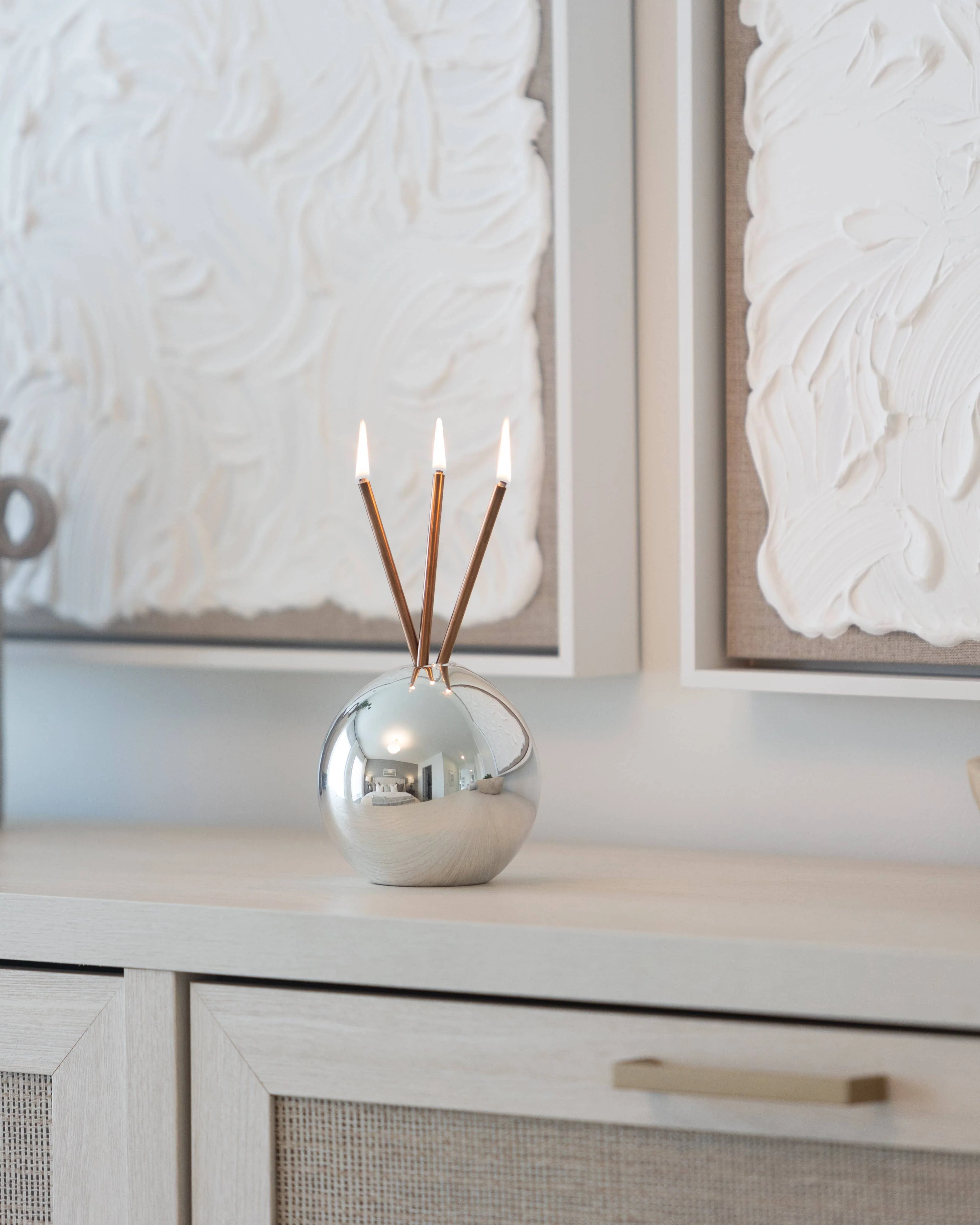Neva Silver Metallic Vase for Everlasting Candles - Image 3