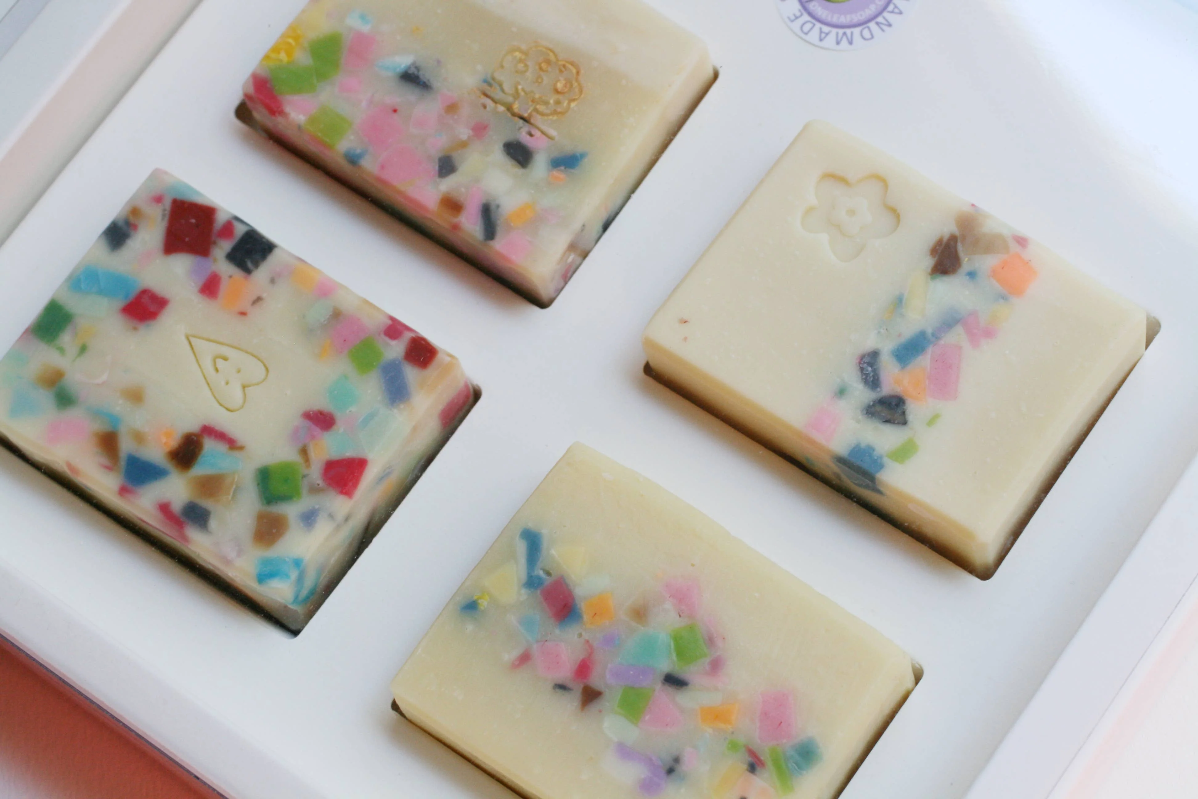 Luxurious Soap Giftbox Clear cover – 4 Soaps - Image 2