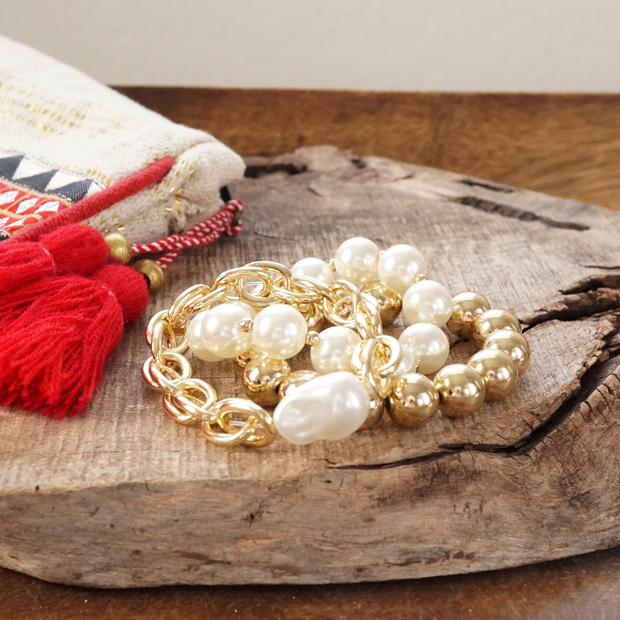 Chunky Chain and beads bracelet set pearlized and golden large ball beads - Image 2