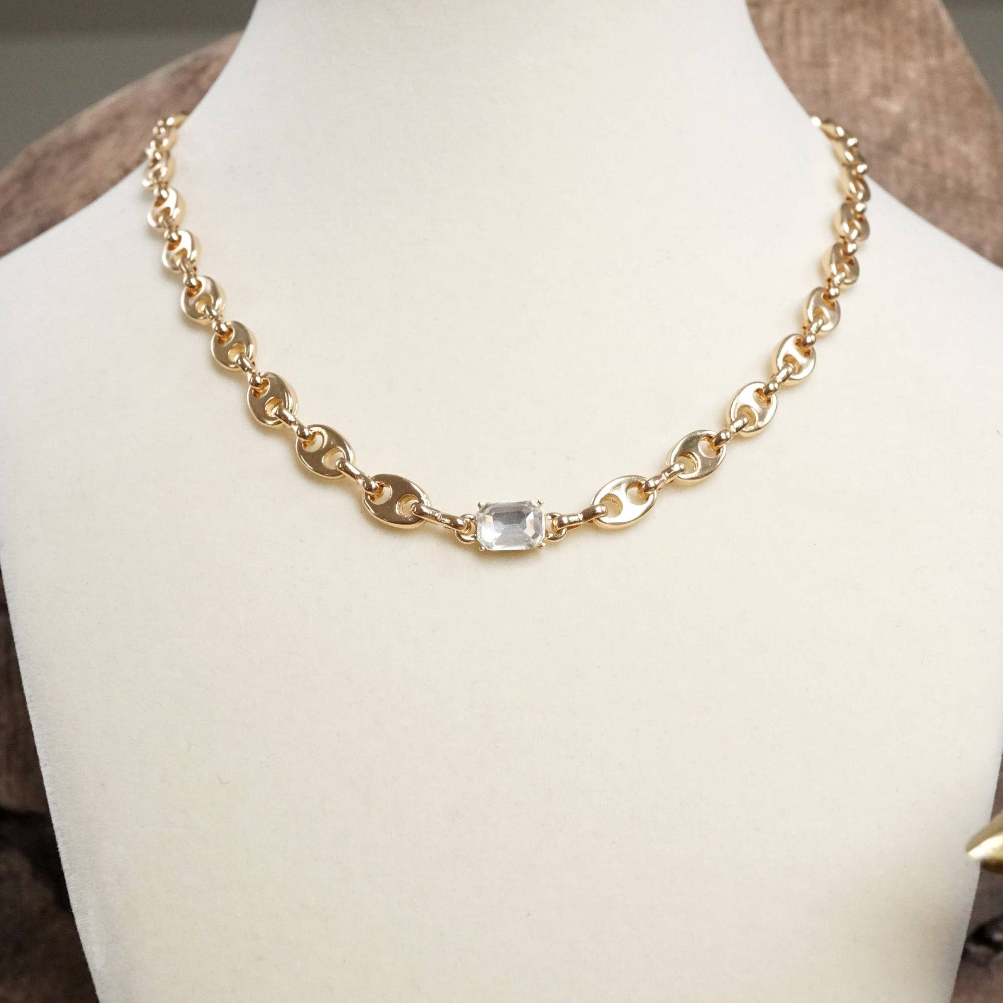 PennyLine inc - Short Anchor Chain Necklace with Emerald-Cut Crystal – Gold or Silver - Image 2