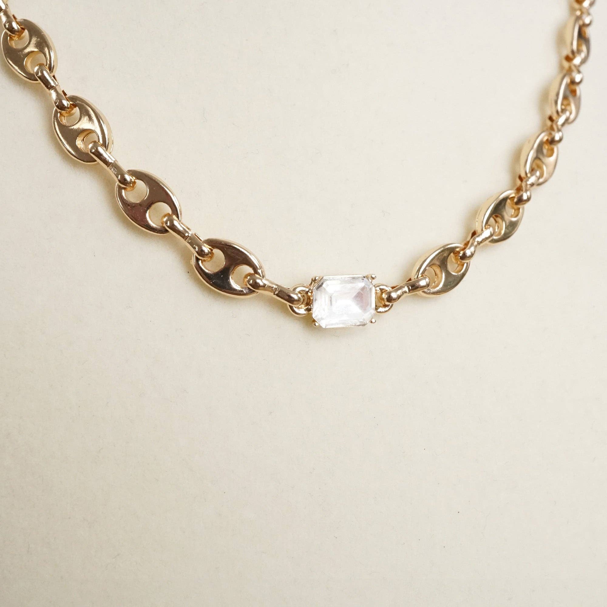 PennyLine inc - Short Anchor Chain Necklace with Emerald-Cut Crystal – Gold or Silver - Image 3