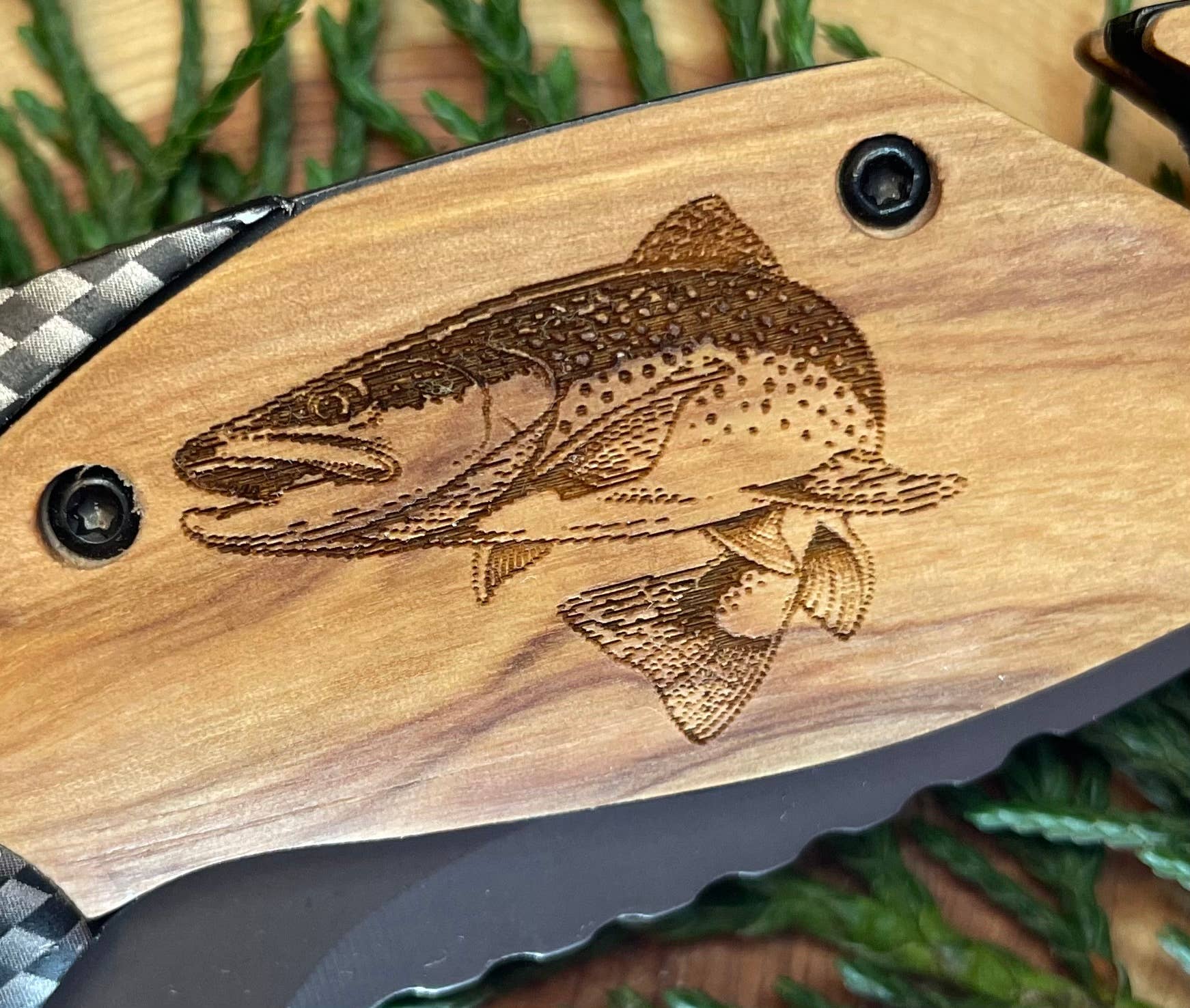 Trout Knife - Quail Tail Laser Art - Image 3