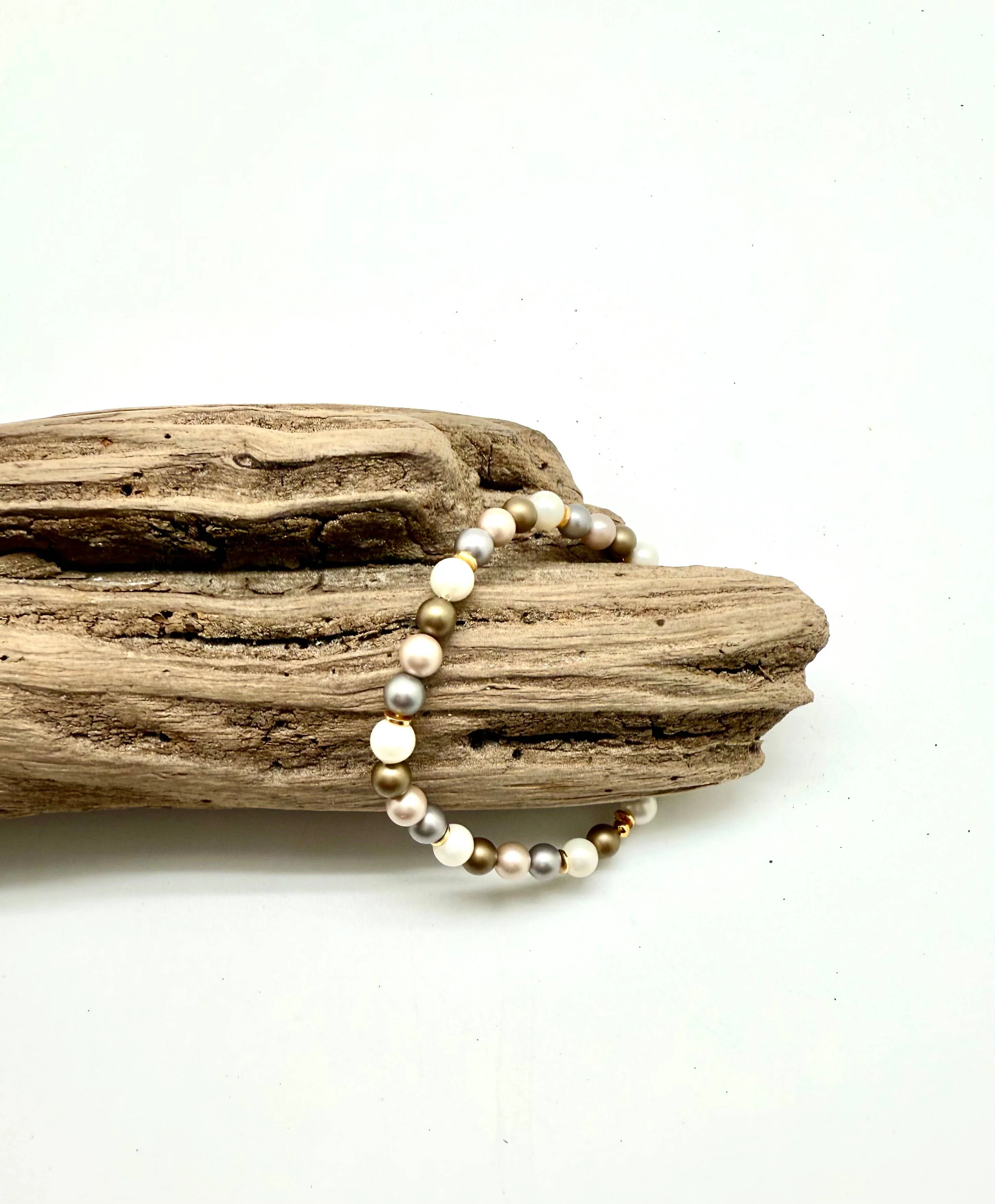 Bracelet Stretch Mother of Pearl Lt. Multi w/14kGold Plated7” - Image 3