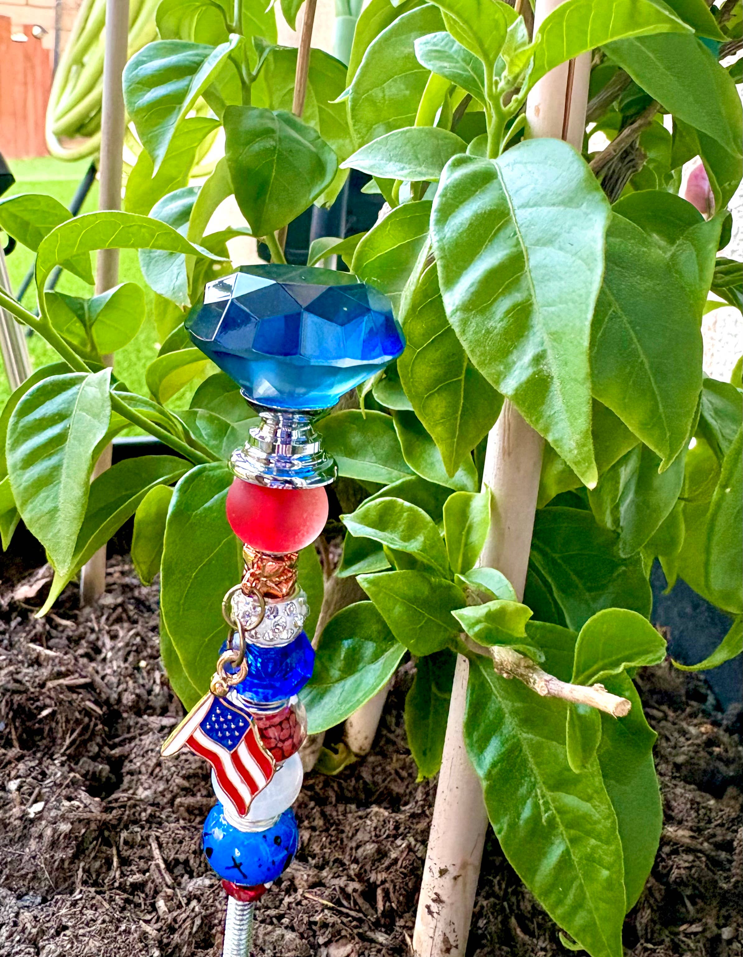Red, White, Blue Patriotic Garden Stakes 7 inch - Image 4