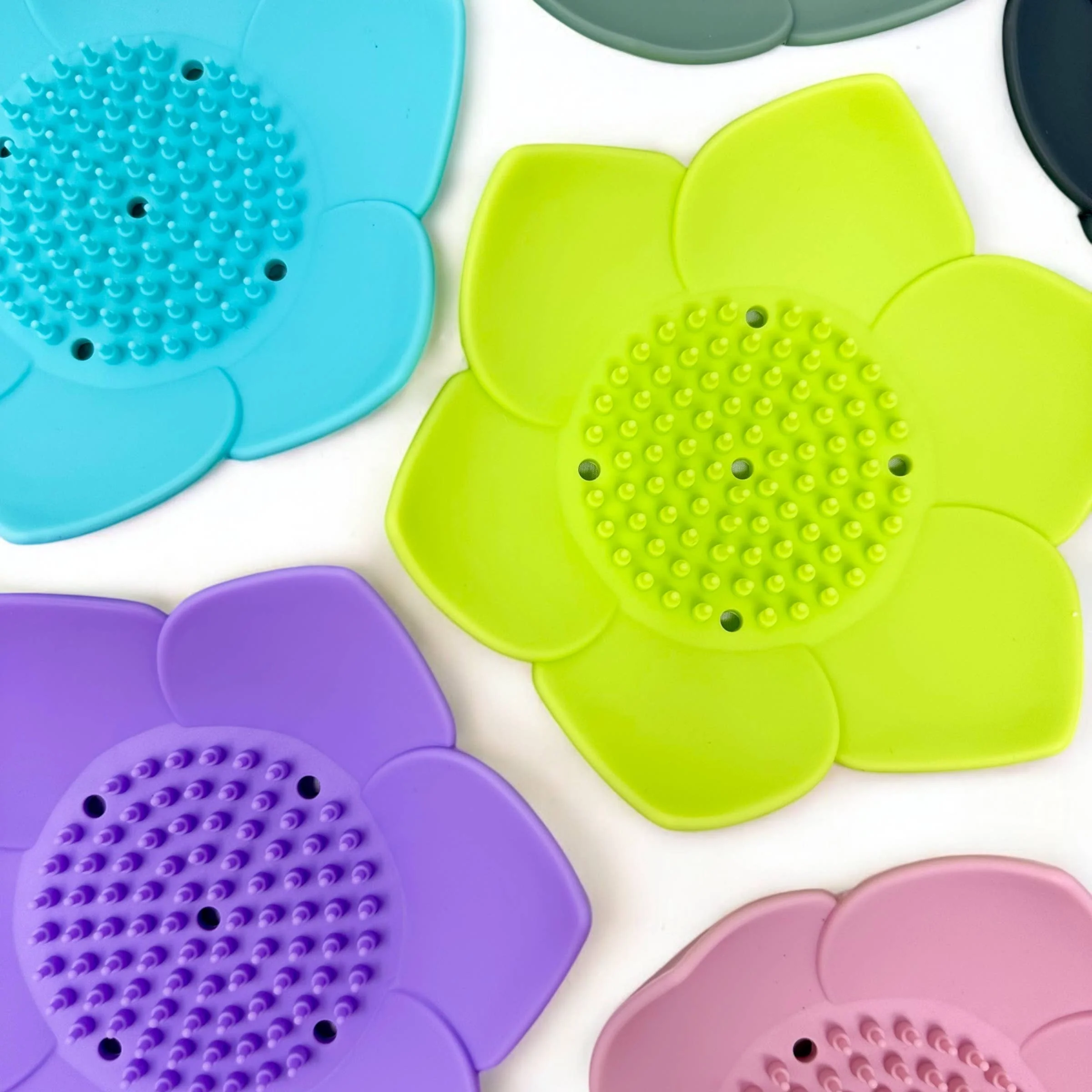 Relax Away Essentials - Shower Steamer Tray - Lotus Shape - Flexible Silicone - Image 4