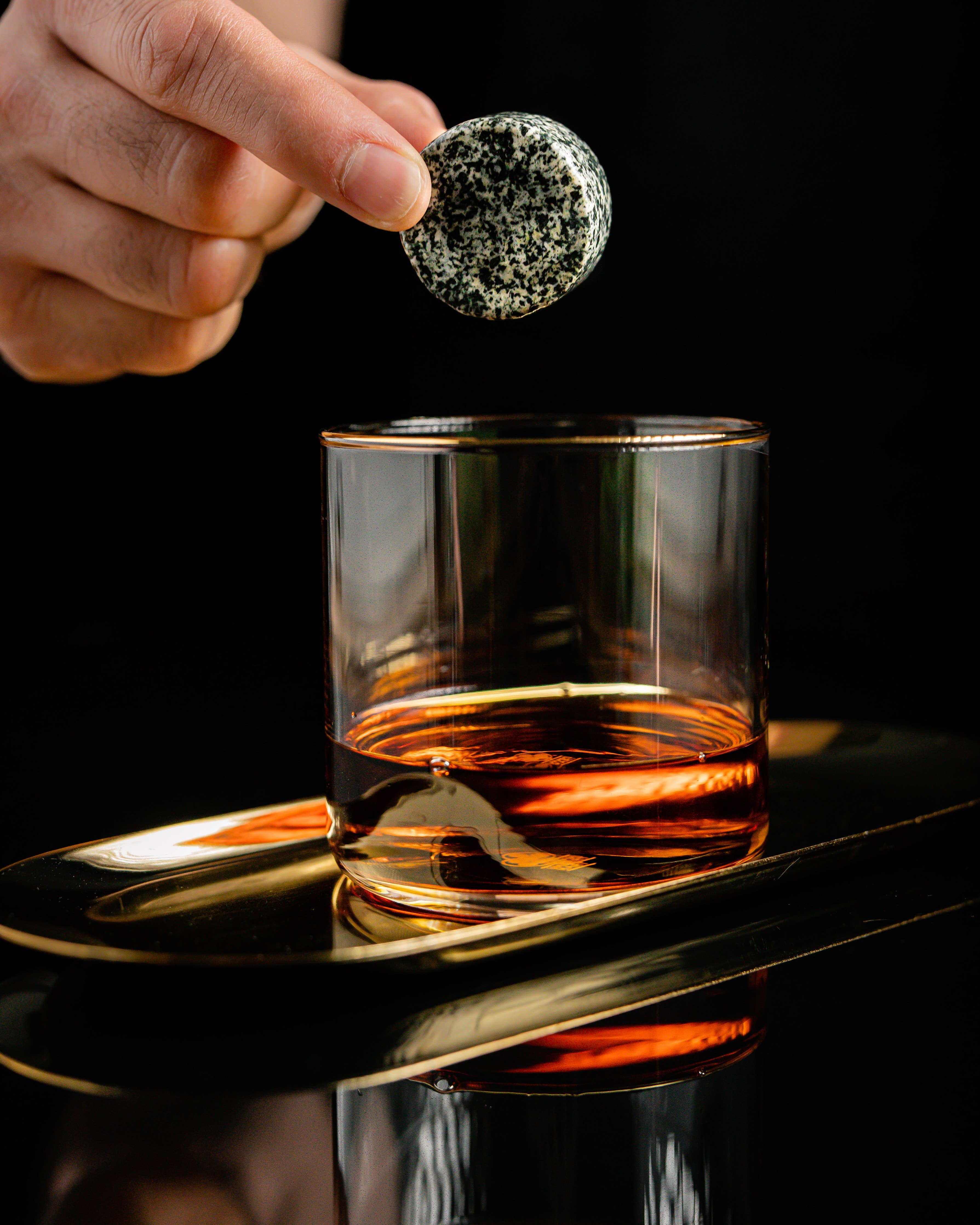 The Rocks x Whiskey Trivia Quiz Gift Set - Image 6