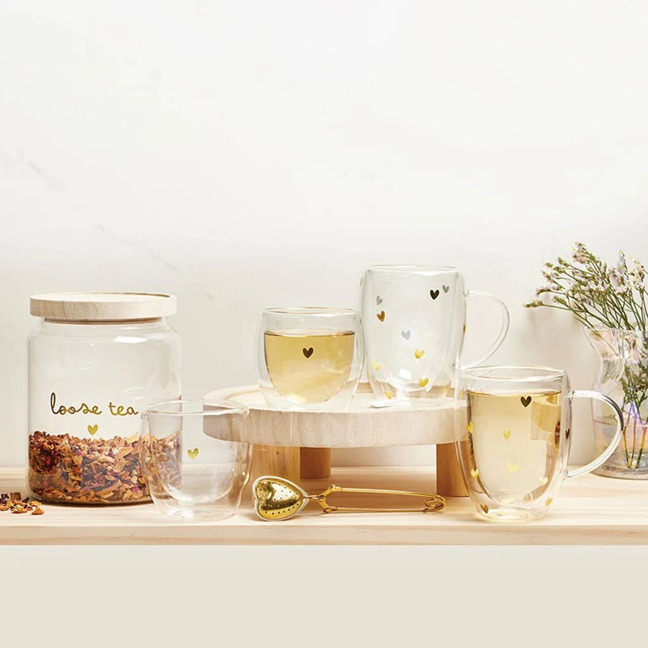 Double-Wall Tea Cup with Handle - Gold Foil Hearts - Image 2