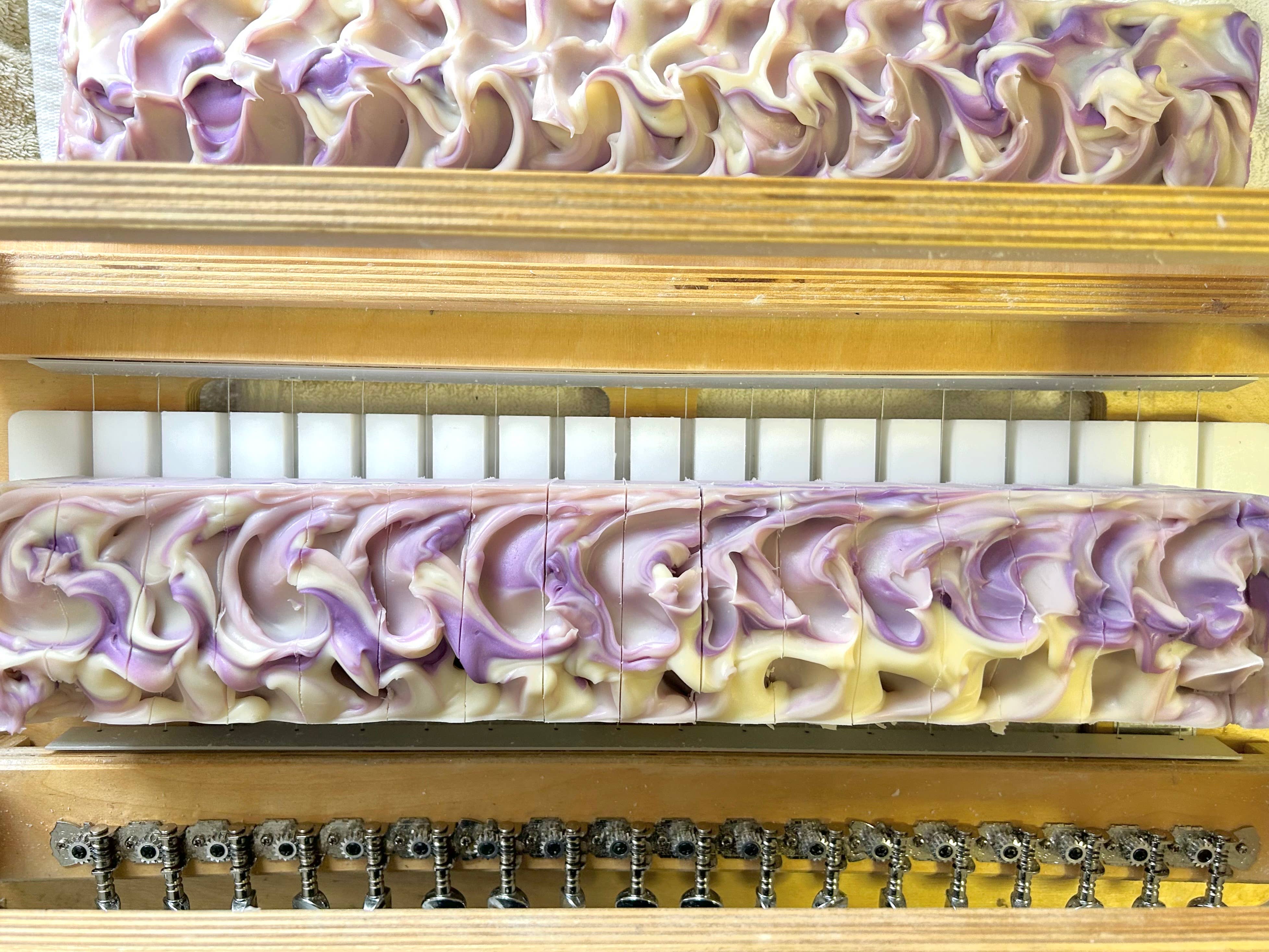 Lilac Bloom Handmade Soap Bar VEGAN COLD PROCESS Spring - Image 5
