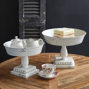 Set of Two Southern Patisserie Stands - Image 3