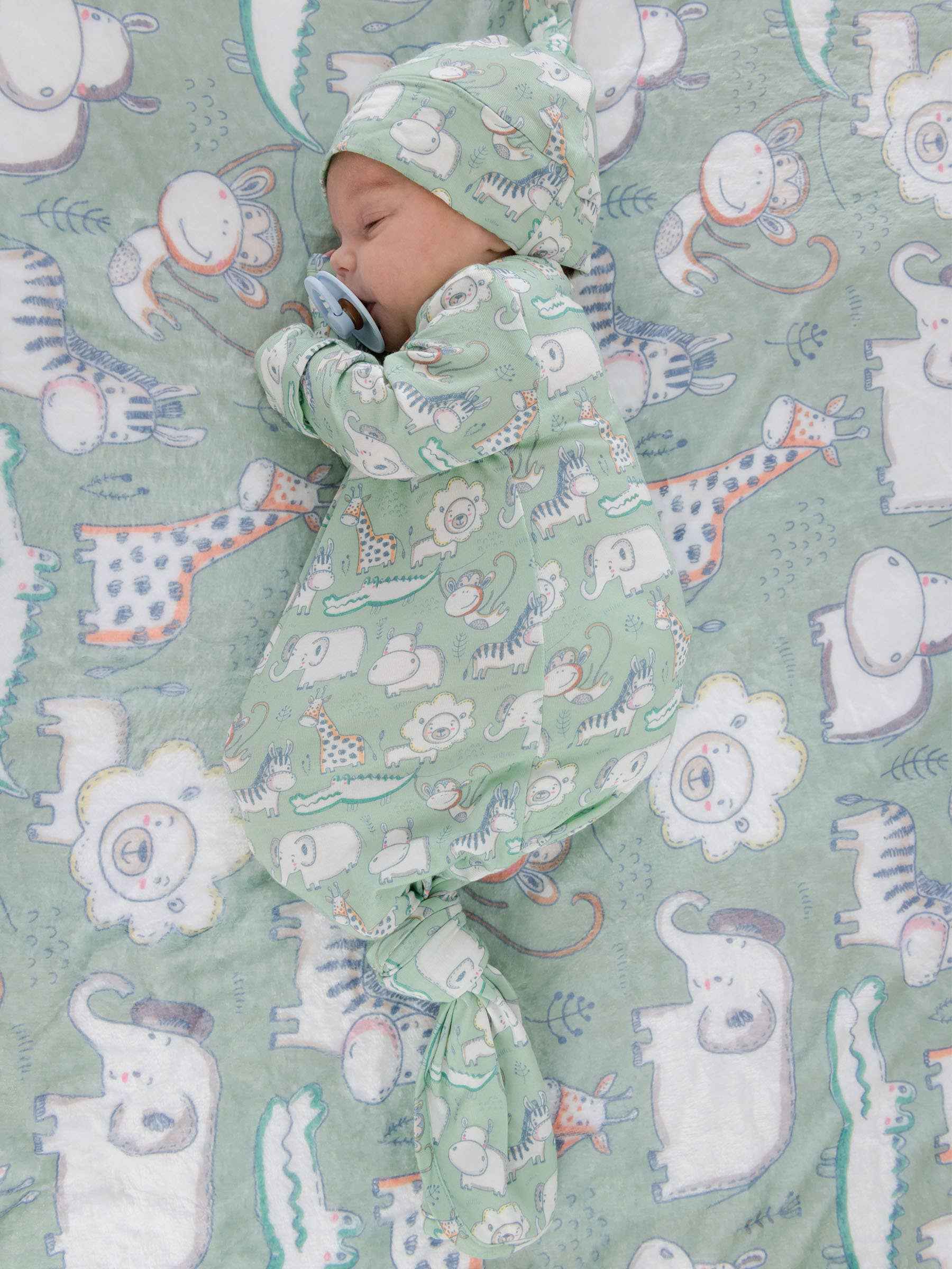Baby Bamboo Viscose Sage Safari Sleep Gown & Hat Set: Green / Newborn-3m - Image 3