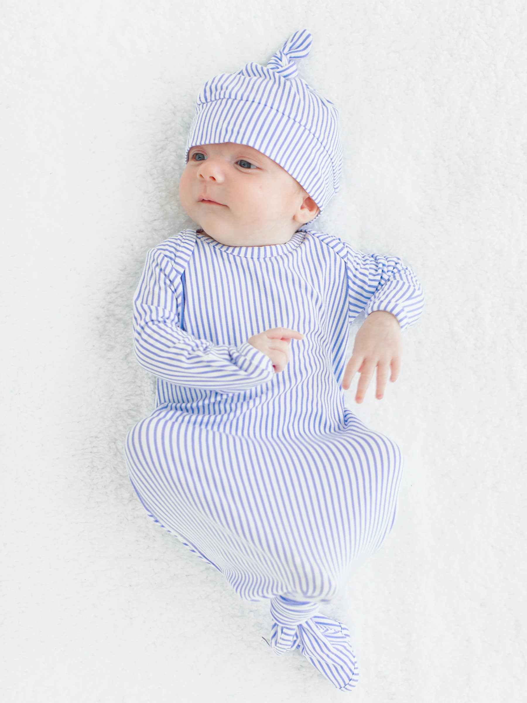 Baby Boys Bamboo Viscose Periwinkle & White Knotted Sleep Gown & Hat Set: Newborn-3m - Image 4