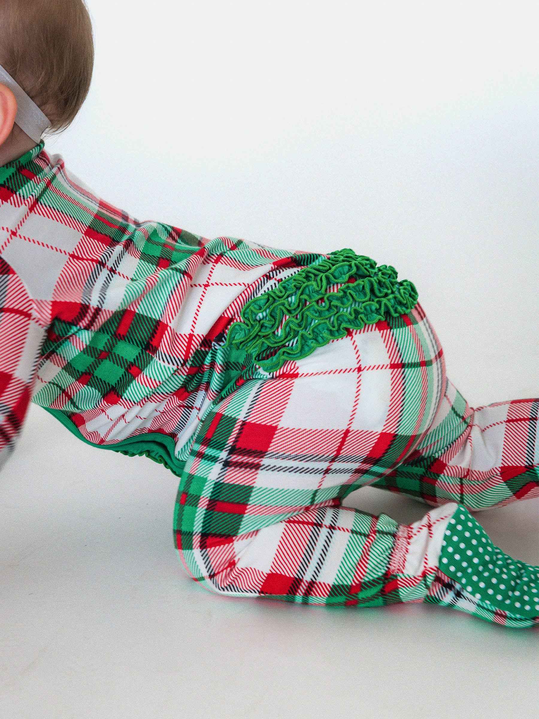 Baby Girls Cotton Dreams Plaid Footed Ruffle One Piece Pajama: White - Image 4