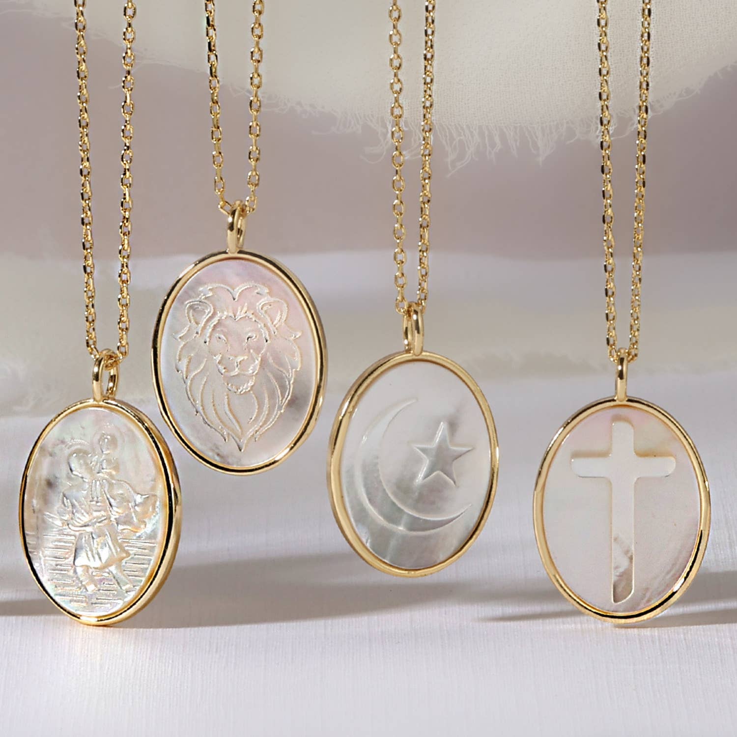 Saint Christopher Etched Shell Oval Pendant Necklace - Image 2