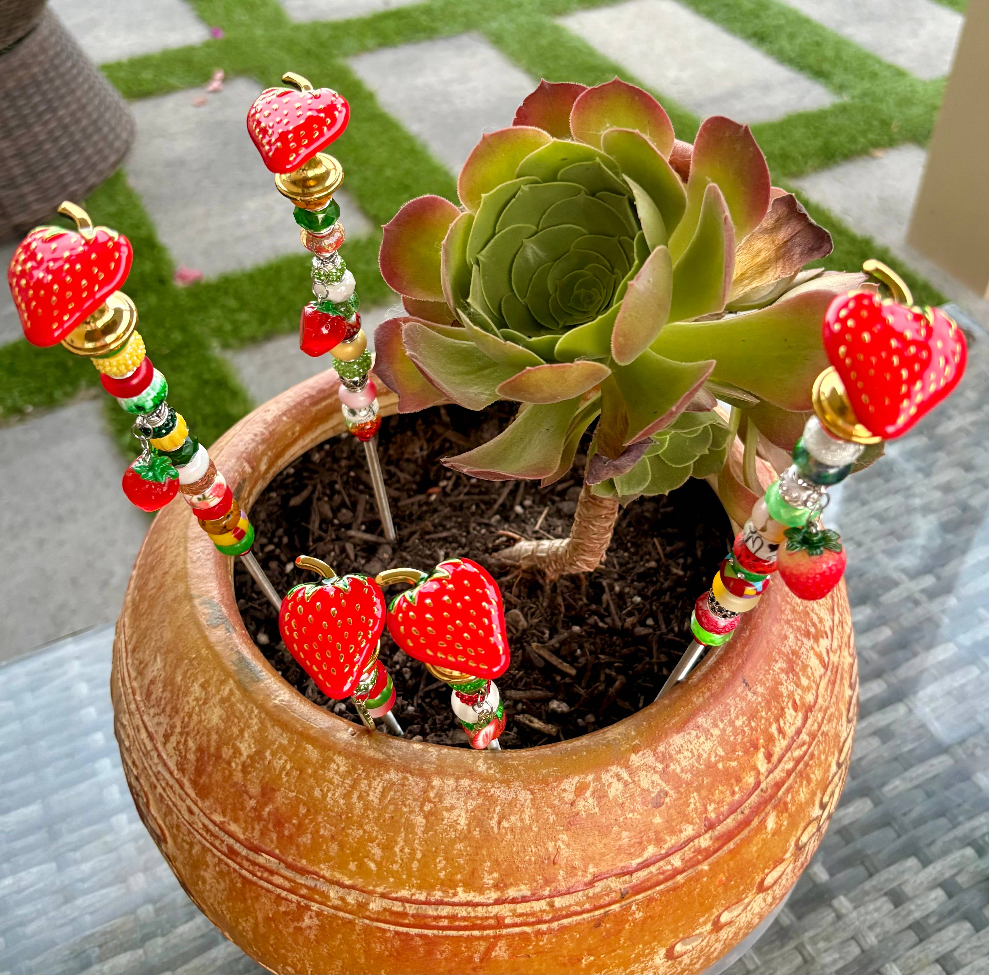 Strawberry Garden Stake: 13 inch - Image 2