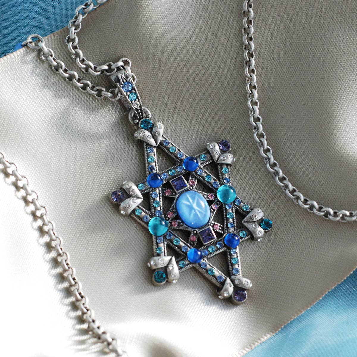 Star of Esther Magen David Necklace - Image 2