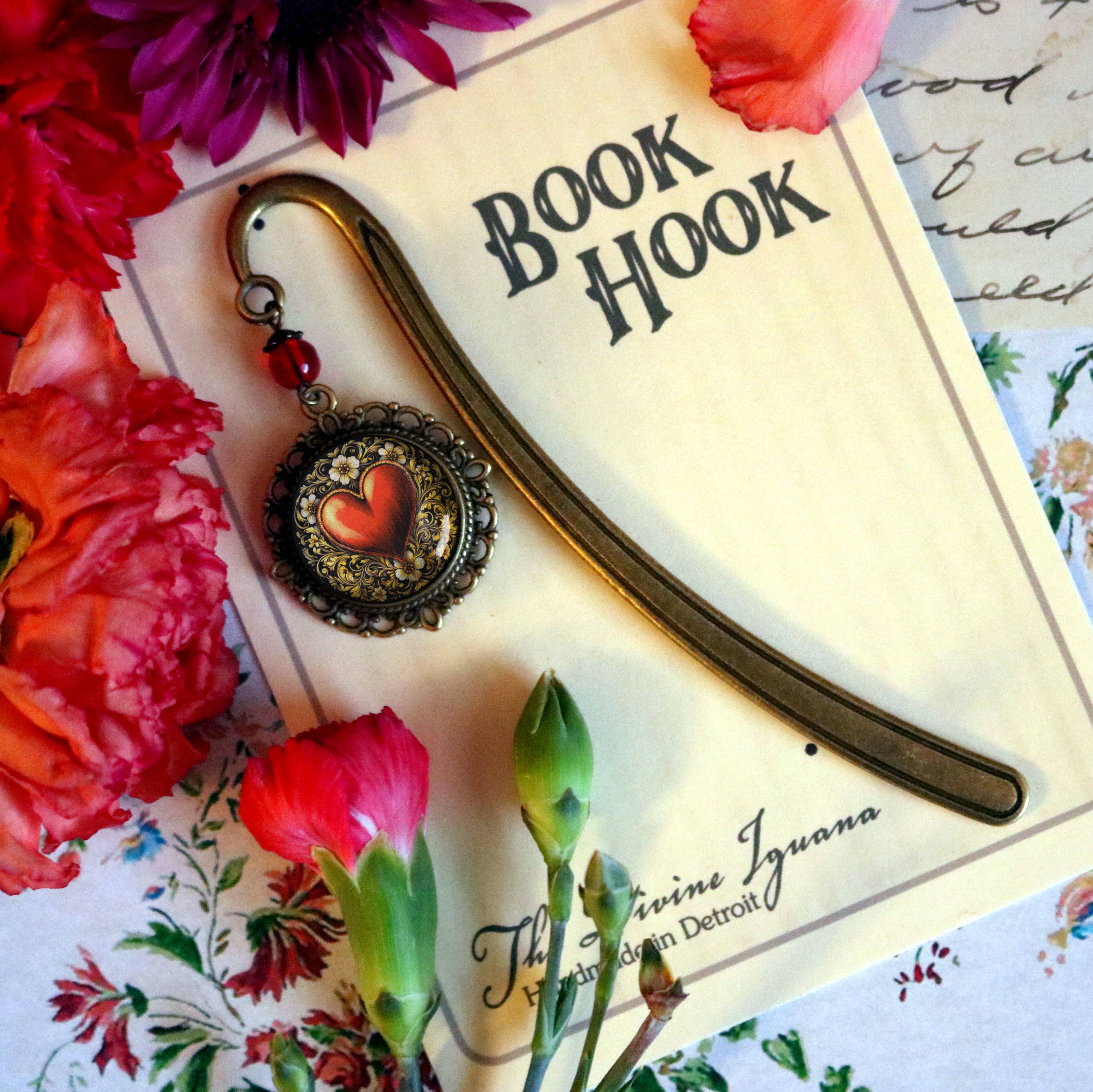 Ornate Heart Bronze and Glass Bookmark - Image 3