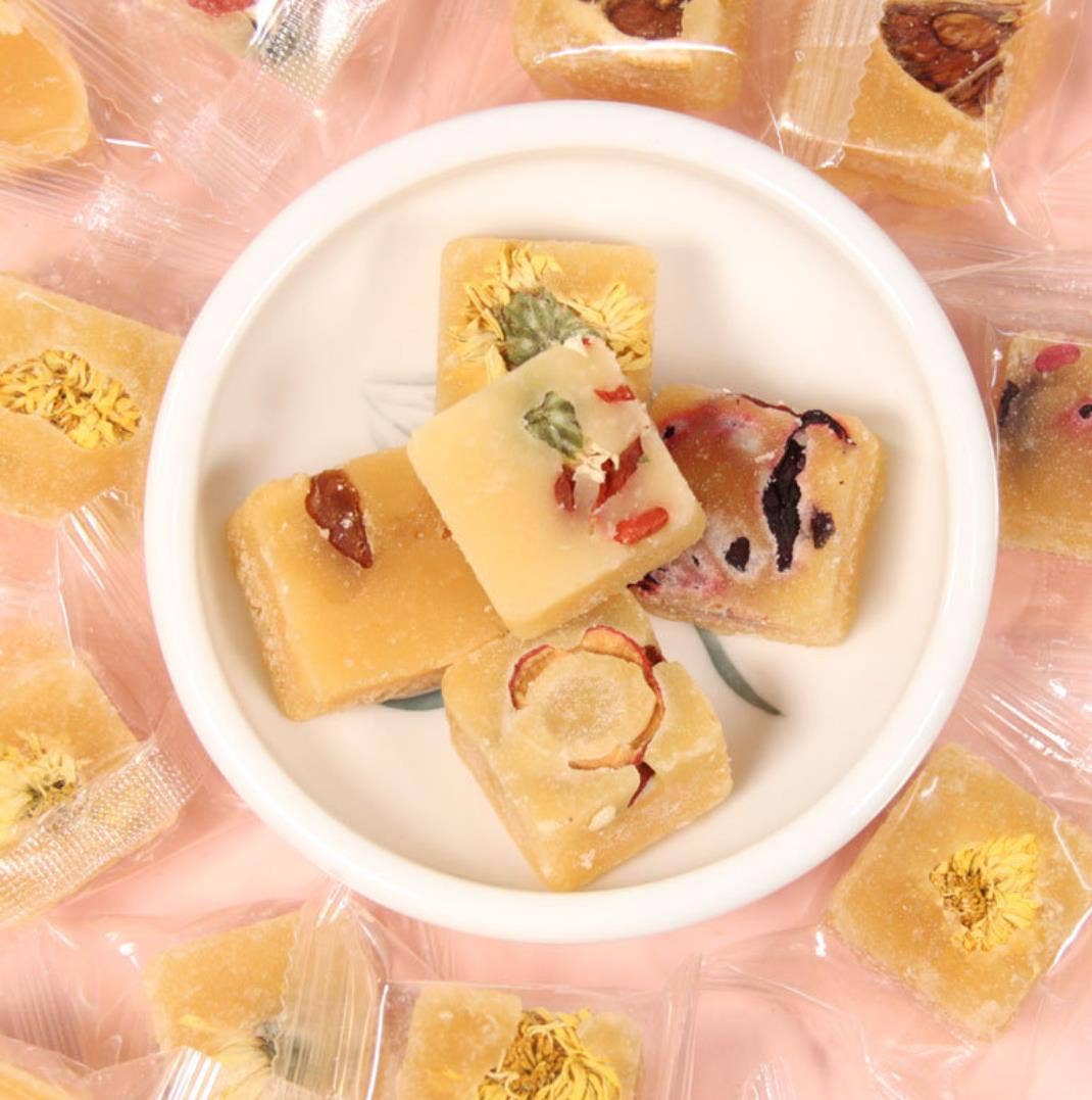 Gourmet Honey Sugar Cubes with flowers and fruit - Image 3