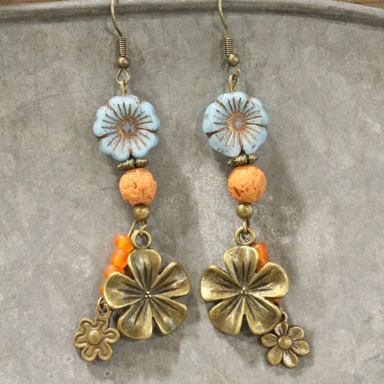 Flower Picking Bunny Czech Dangle Drop Earrings - Image 3