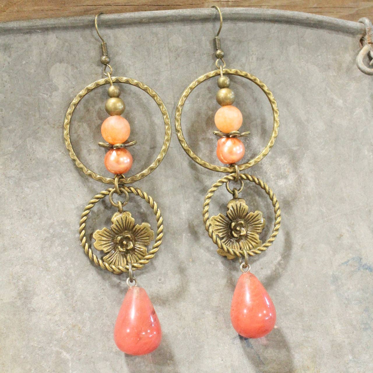 Hop To It Bunny Blush Dangle Earrings - Image 3
