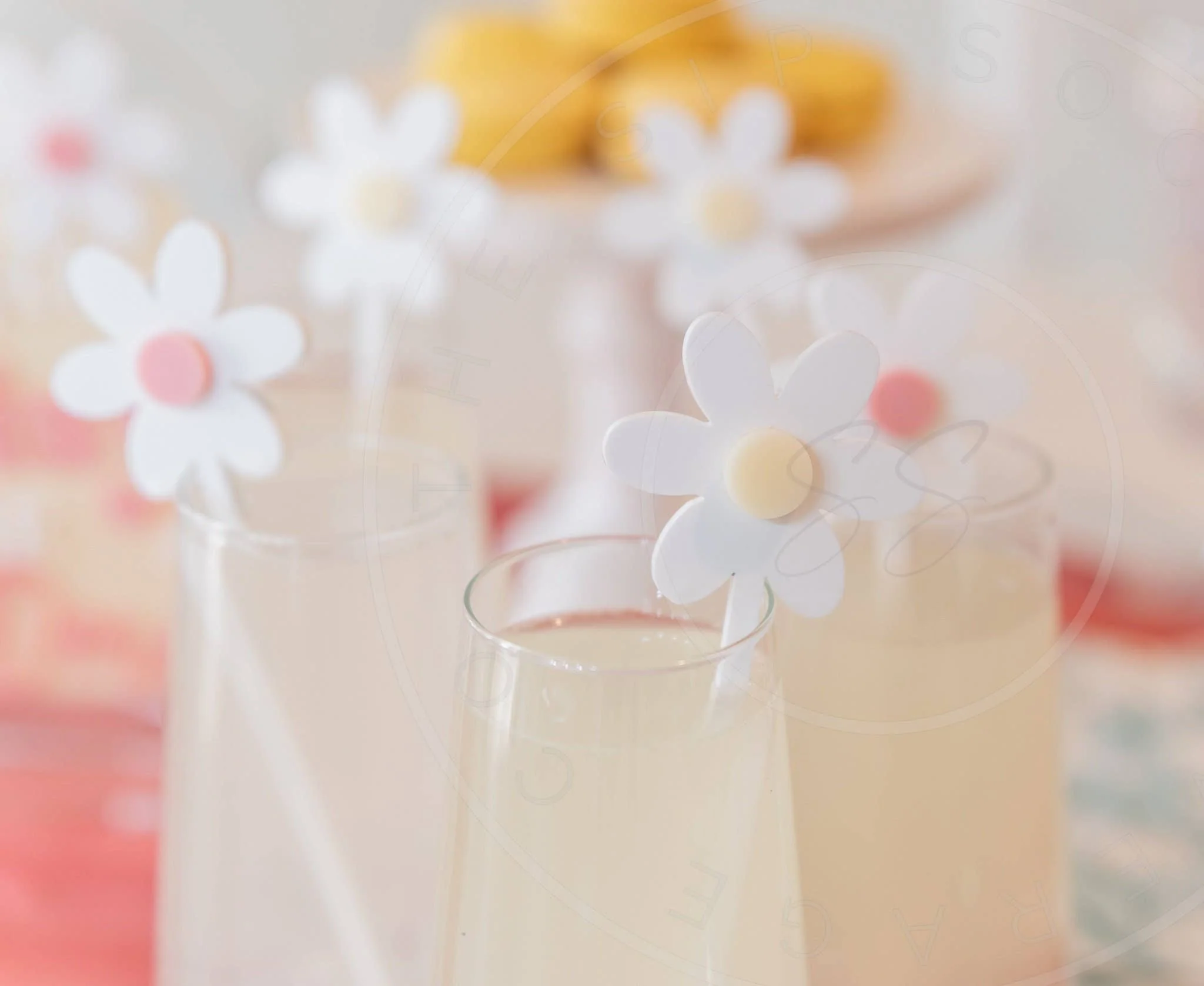 3D Daisy Layered Drink Stirrers Set of 5 Swizzle Sticks - Image 2