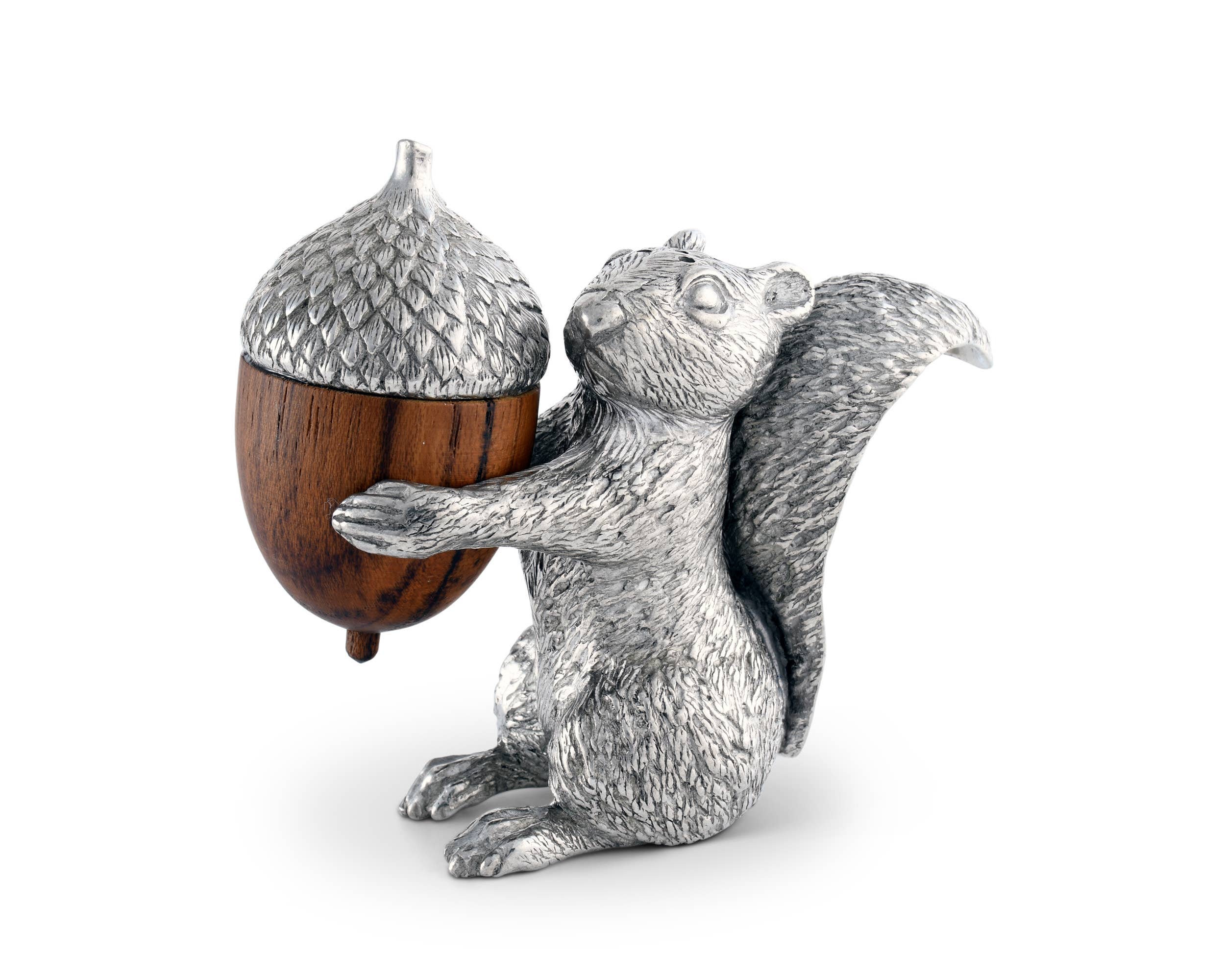Squirrel with Wood Acorn Salt & Pepper Set (2 pc set) - Image 2