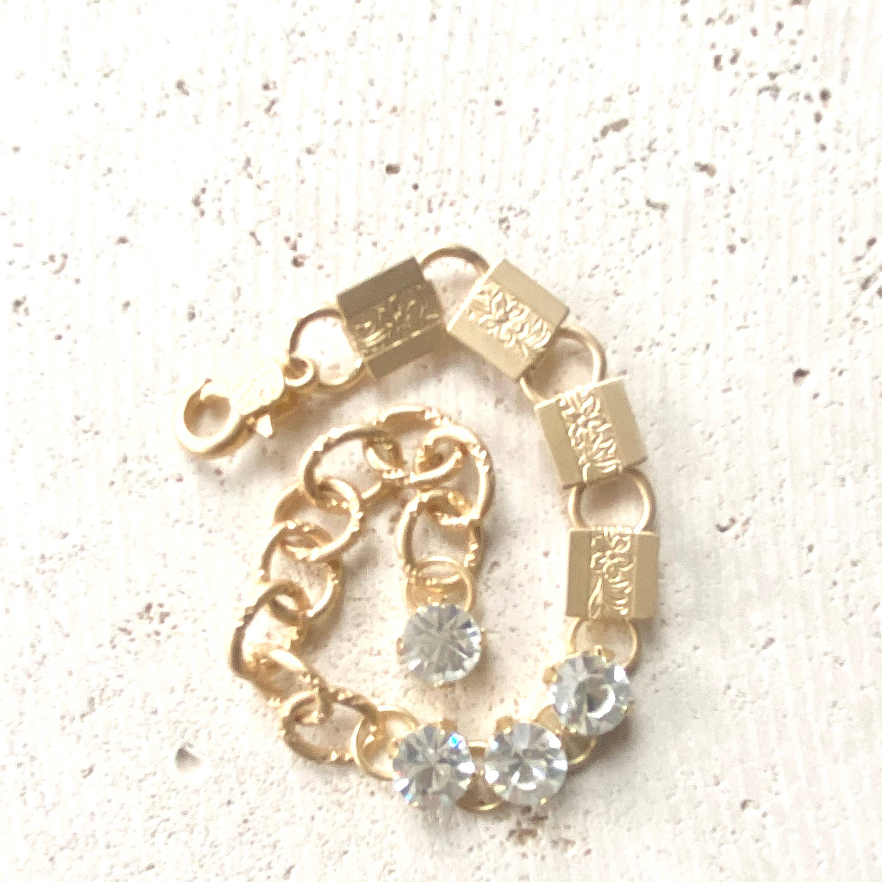 Crystal Bracelet Mixed Chain Vintage Style Boutique Salon - Image 3