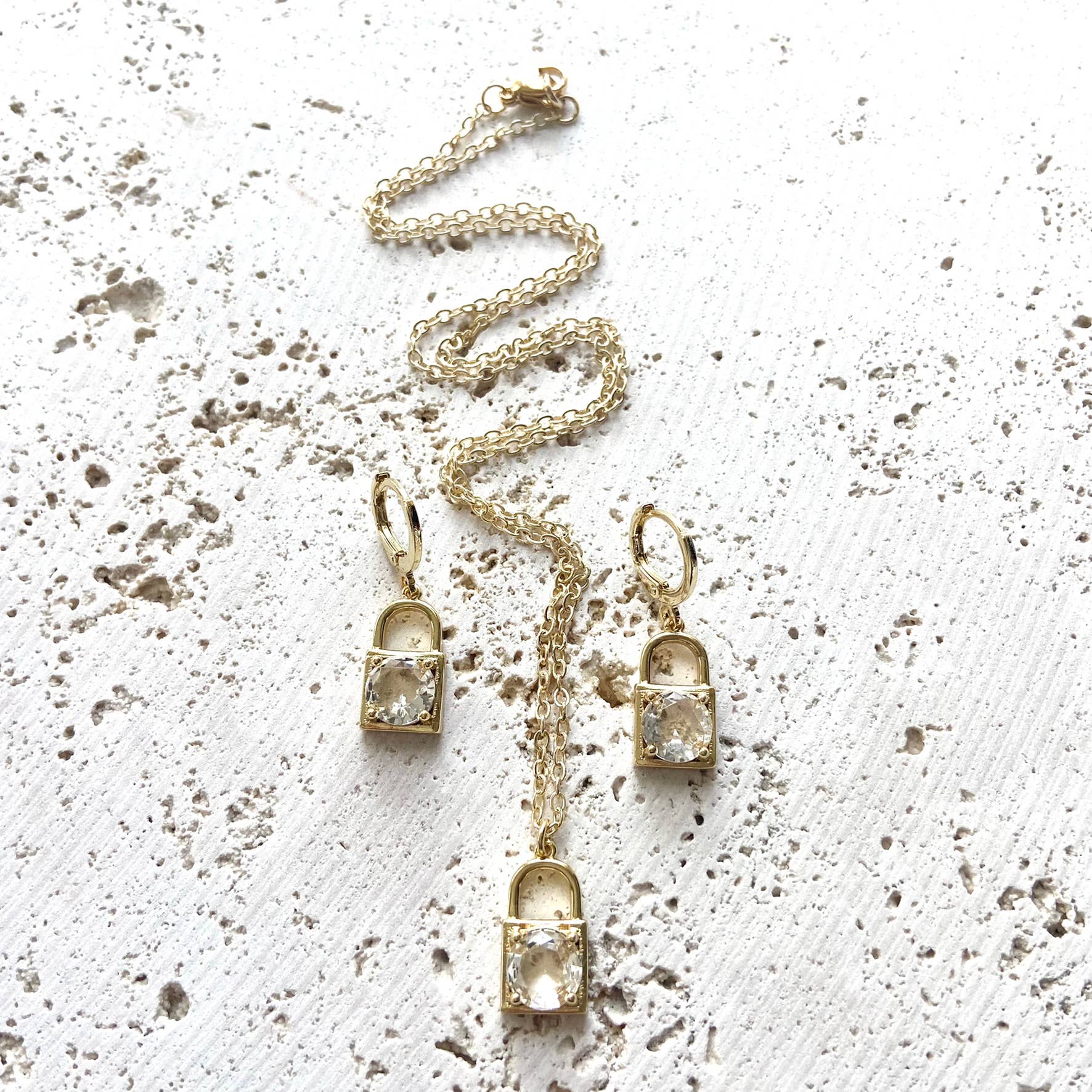 Lock crystal designer necklace - Image 2