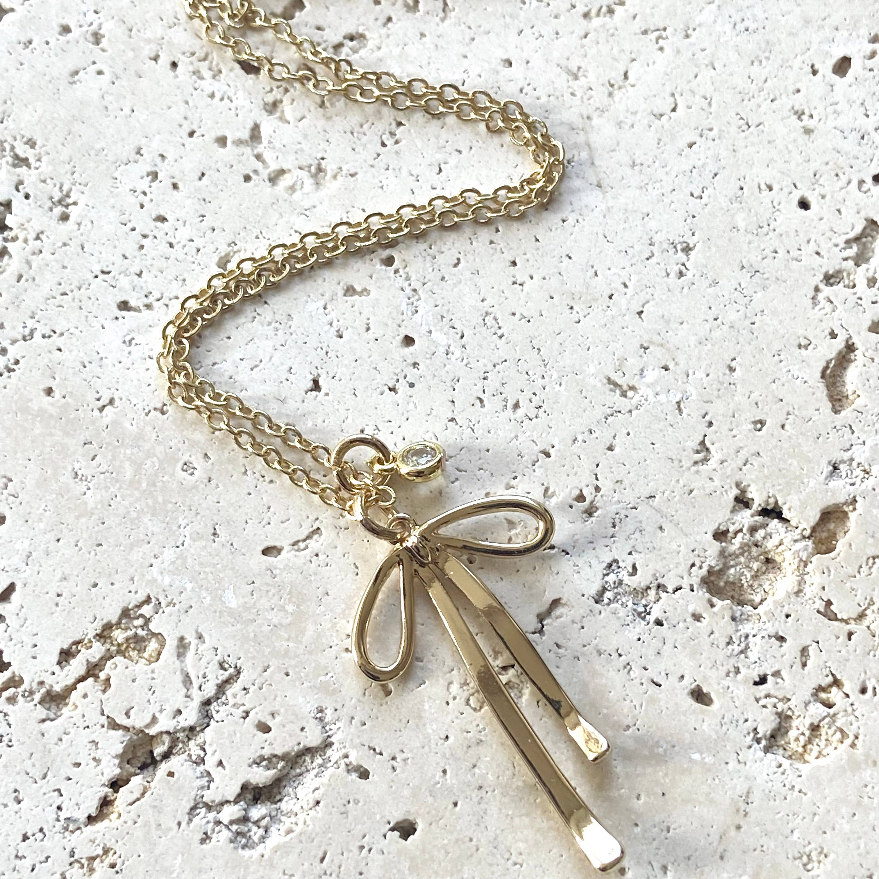 Melted droopy ribbon bow charm necklace trendy - Image 4