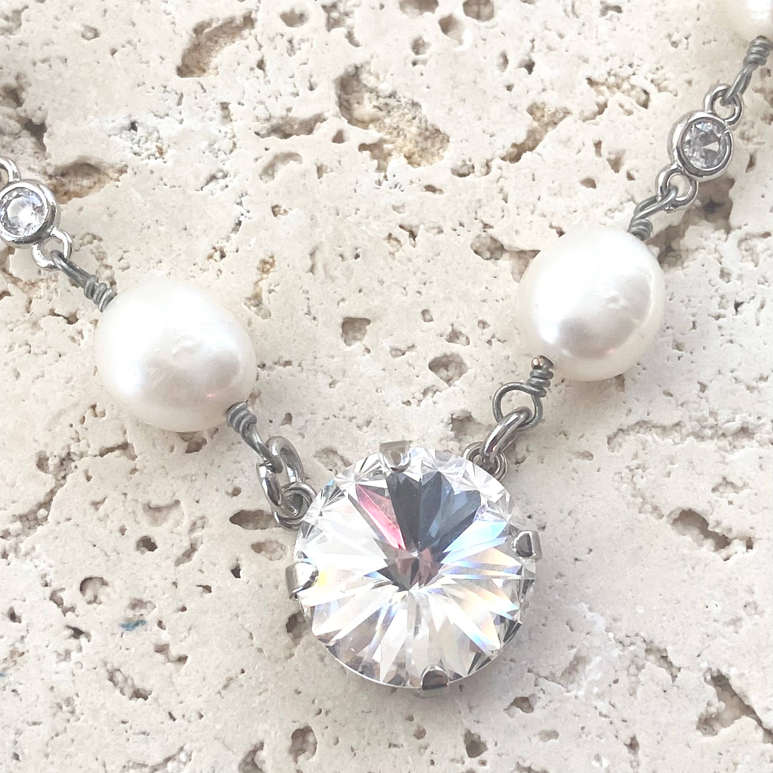 Pearl single necklace Swarovski crystal - Image 2