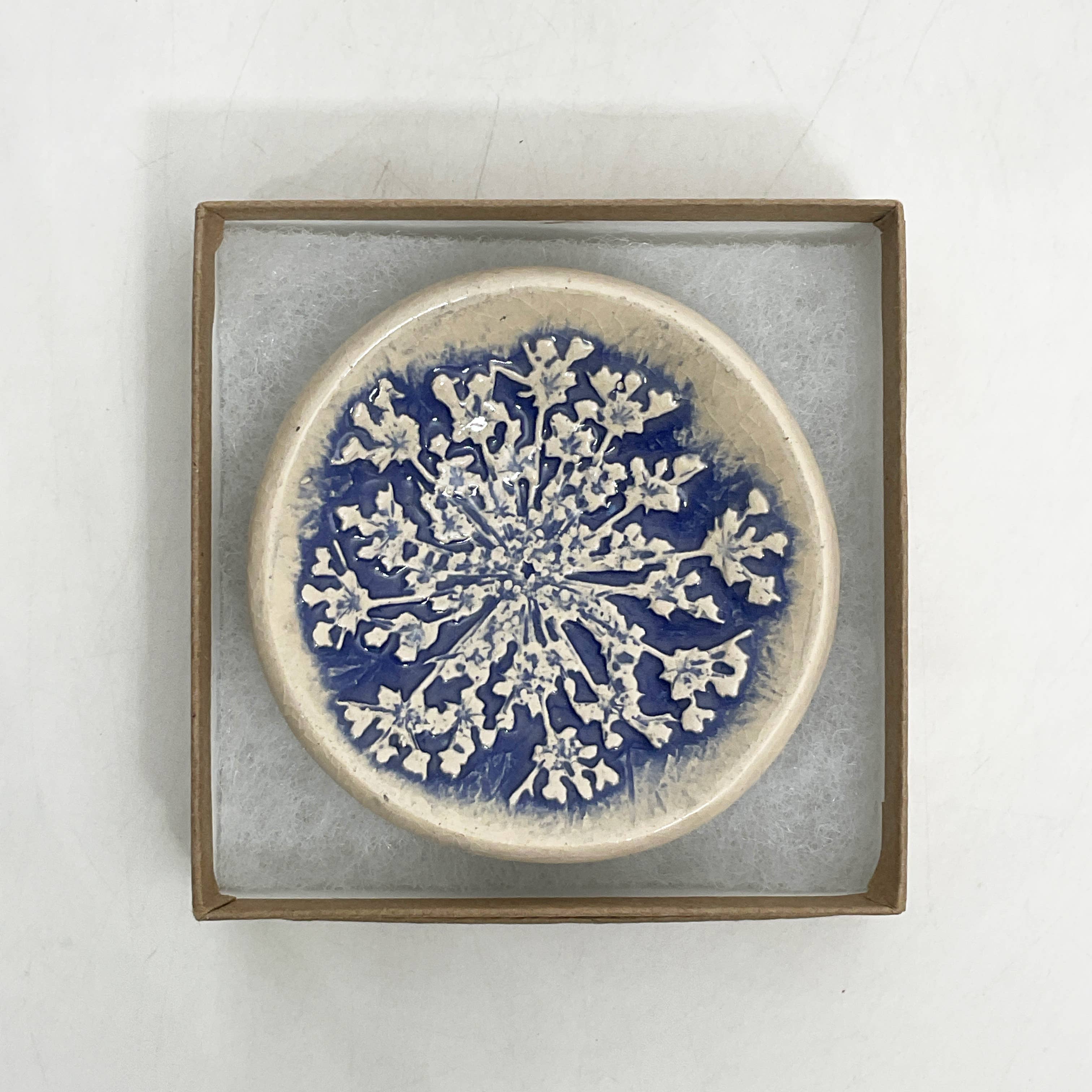 Pottery Dish Bowl - Queen Anne Snowflake - Image 8